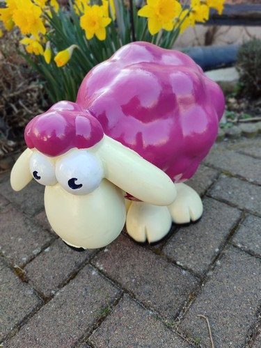 Schaf deko figur - pink, 46x34cm